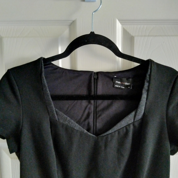 Max & Cleo Black Shift Dress - Picture 2 of 3